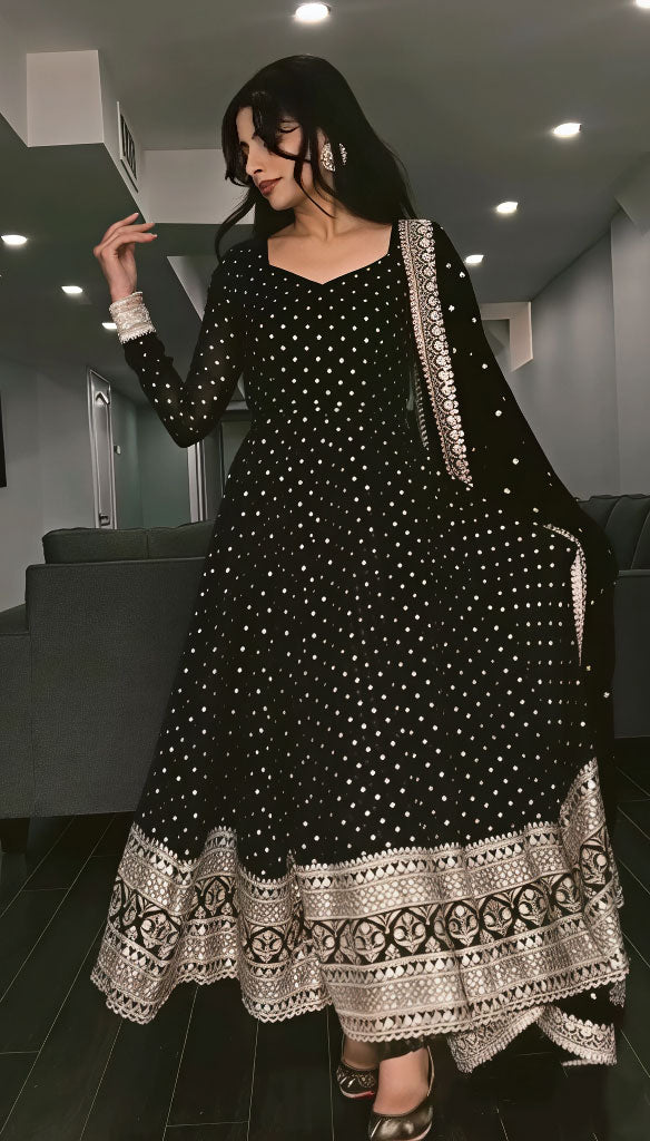 BARKHA’S BLACK COLOURED ANARKALI SUIT SET