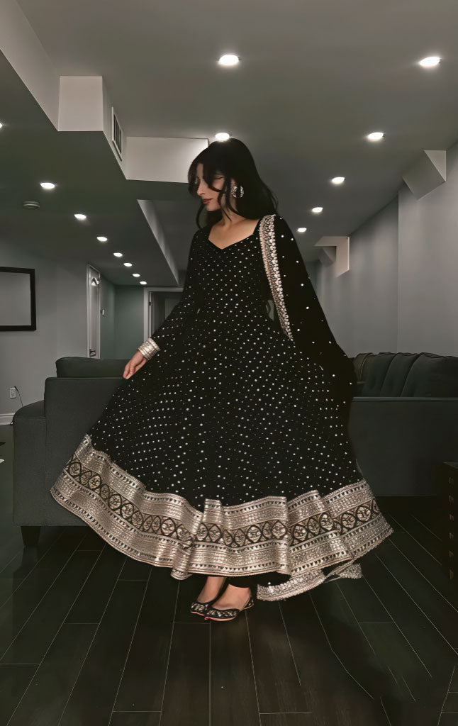 BARKHA’S BLACK COLOURED ANARKALI SUIT SET