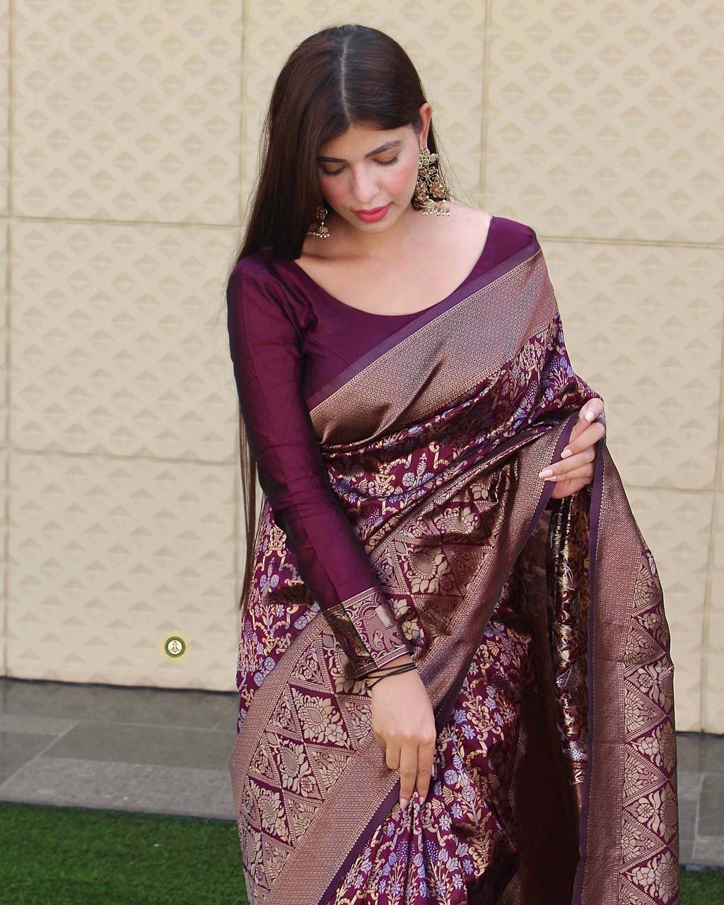 Purple Palkhi Silk Woven Kanjivaram Saree