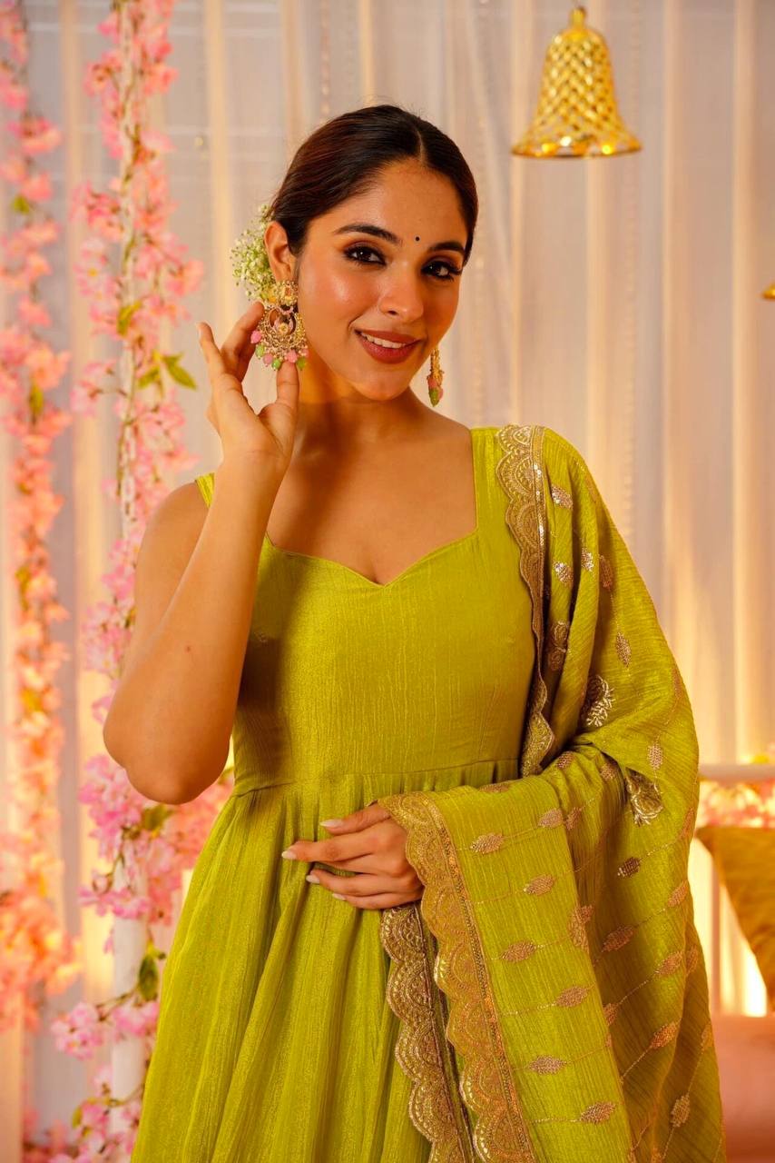 AAROHI LEMON YELLOW ANARKALI SUIT SET