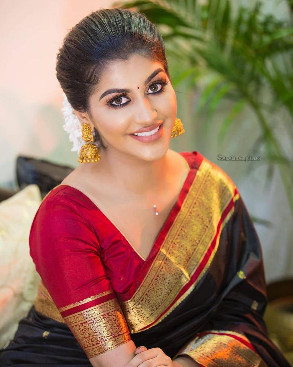 Black Berry Kanjivaram Woven Silk Saree