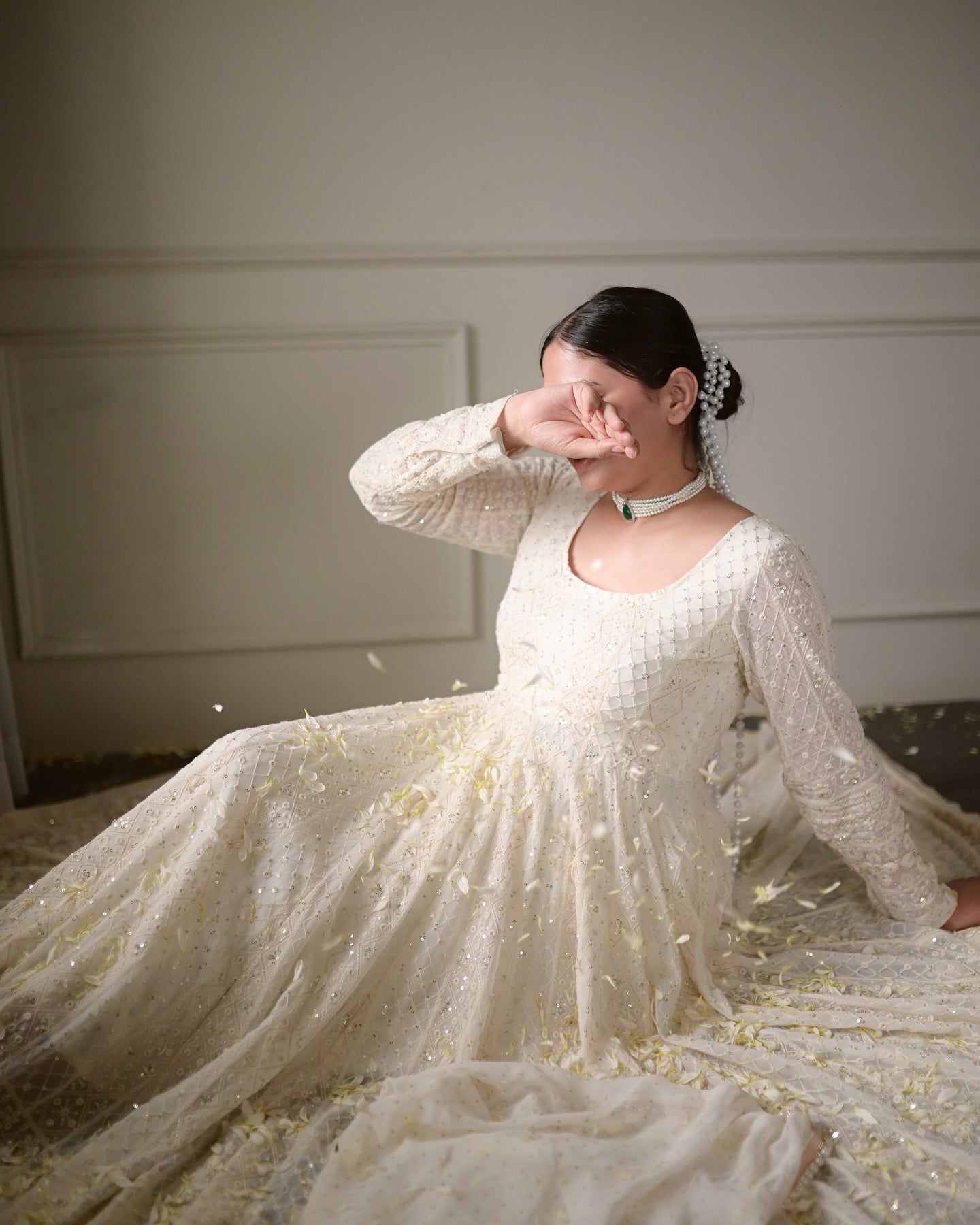 LAKHNAWI WHITE EMBROIDERED GEORGETTE ANARKALI SUIT SET