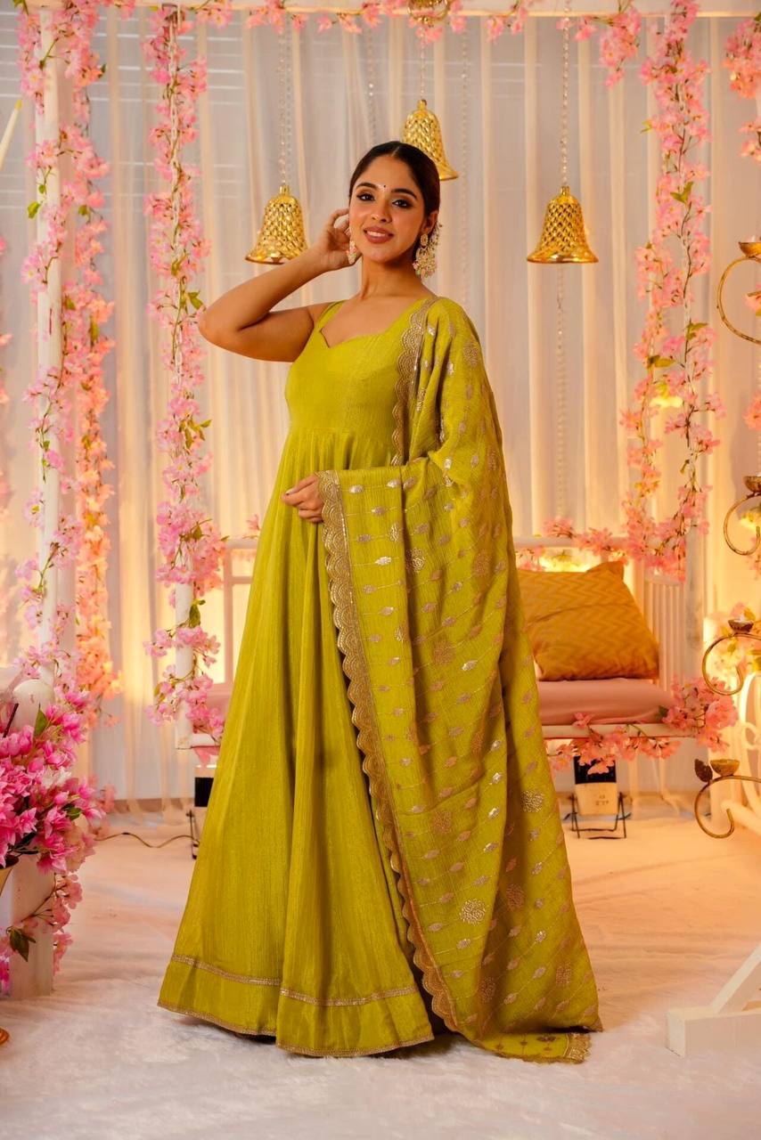 AAROHI LEMON YELLOW ANARKALI SUIT SET