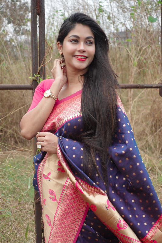 Purple Woven kanjivaram Silk Saree With Saree